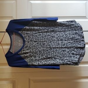 Maurice's 3/4 length sleeve shirt. Size small